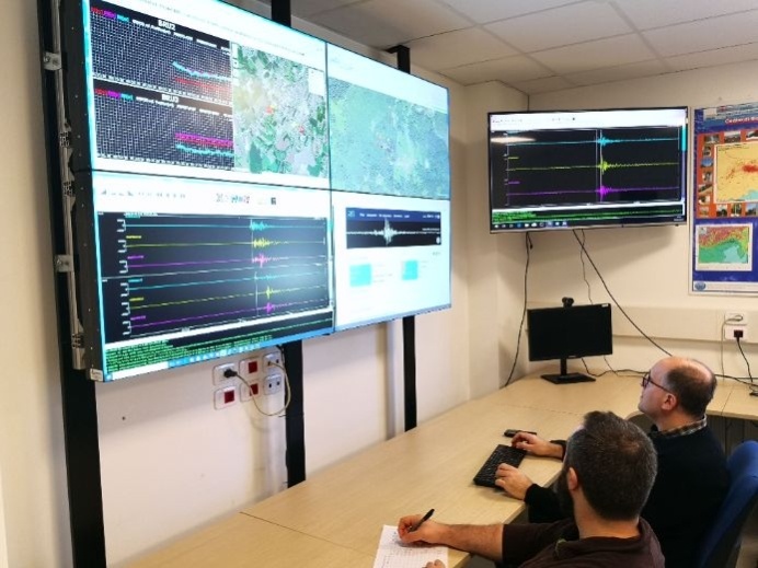 Monitor sala riunioni CRS