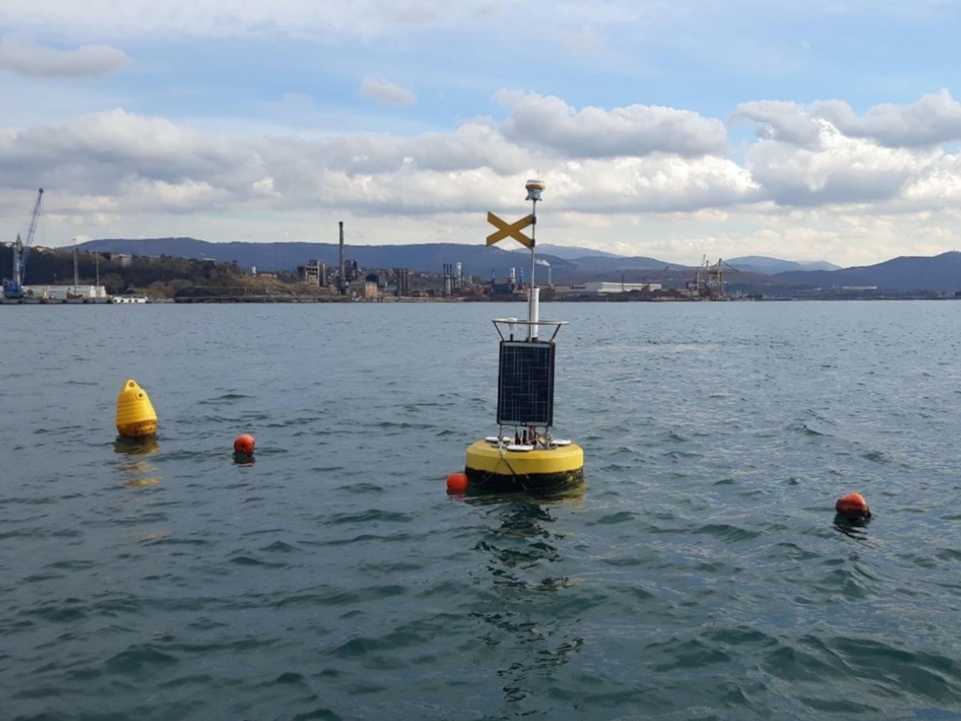 Monitoraggio integrato ambiente marino-costiero Porto di Trieste – Oceanografia Fisica